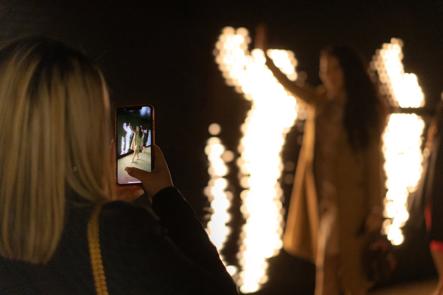 创意丨互动墙面哪家强？——影子墙 — 配图 6