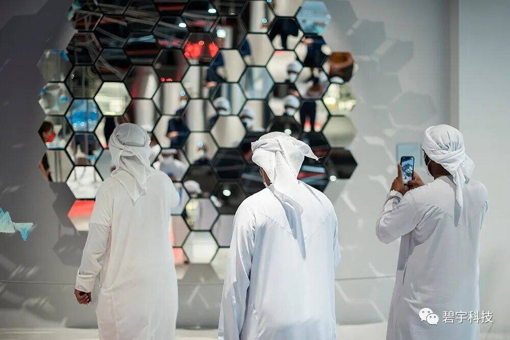 创意丨互动镜面，迪拜土豪同款！ — 配图 7